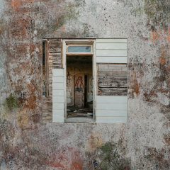 whats-behind-door-2